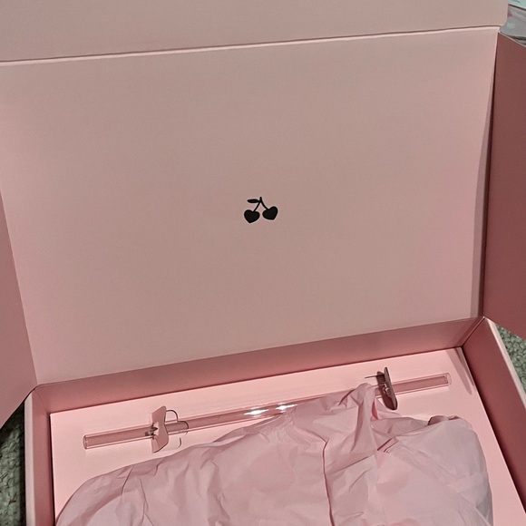 NWT The Valentine’s Day Quencher H2.0 Flowstate Tumbler - Picture 5 of 7